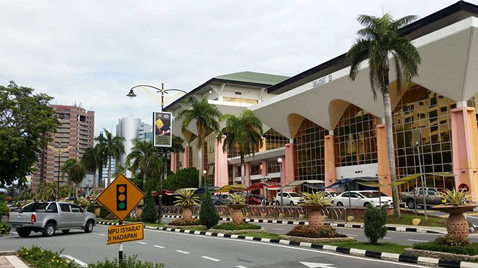 La ciudad de Labuan en Borneo