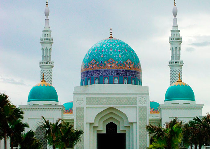 viaje Kuala Lumpur ver mezquita