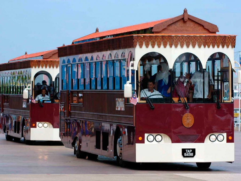 Autobuses de la región de Terengganu en la costa este de Malasia