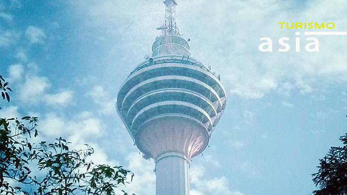 Visita a la torre de comunicaciones de Kuala Lumpur